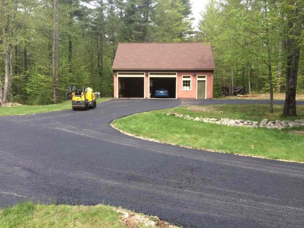 What are the maintenance requirements for driveways?